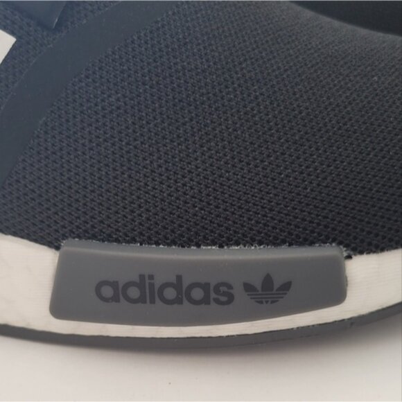 NEW 9.5 Mens NMD_R1 Primeblue Adidas. - Picture 4 of 10